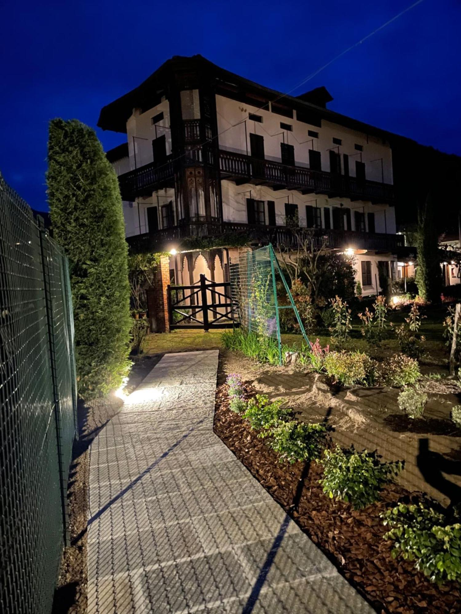 Dimora Fiorita Junior My Holiday Home Варалло Экстерьер фото